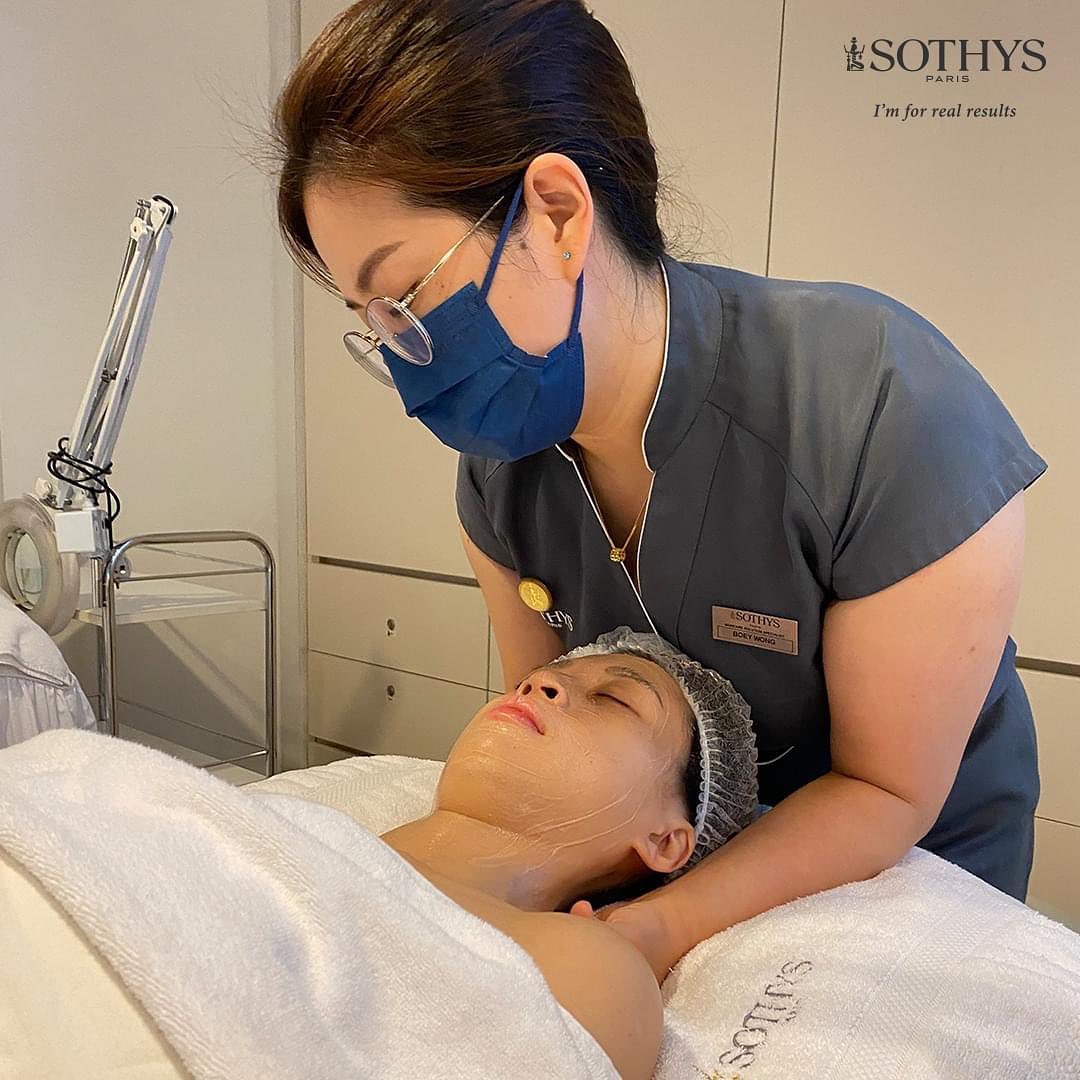 Hydrating facial treatment